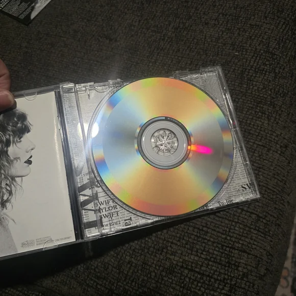 Taylor Swift | Reputation CD W/ Poster 9 & 10 Rep Tour Ticket Verified Fan Card - Picture 5 of 5